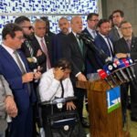 oposicao-apresenta-pedido-impeachment-848x477